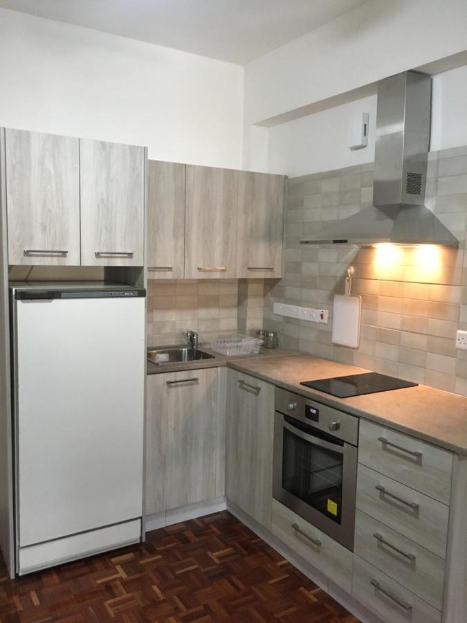 Larnaca Beach Apartment 1A المظهر الخارجي الصورة
