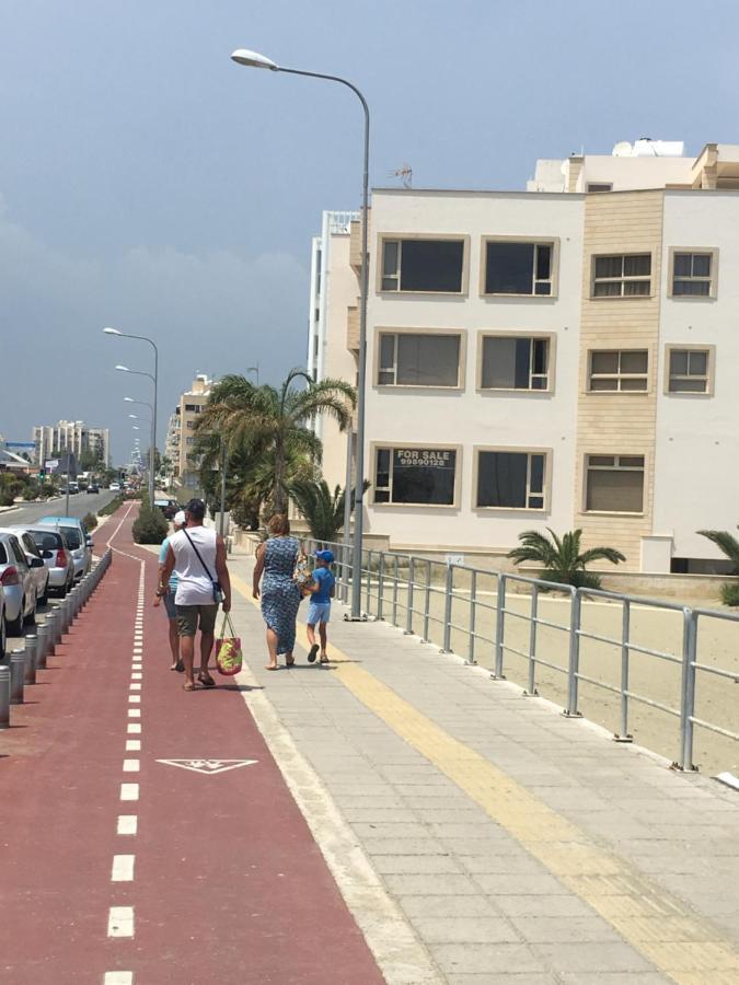 Larnaca Beach Apartment 1A المظهر الخارجي الصورة